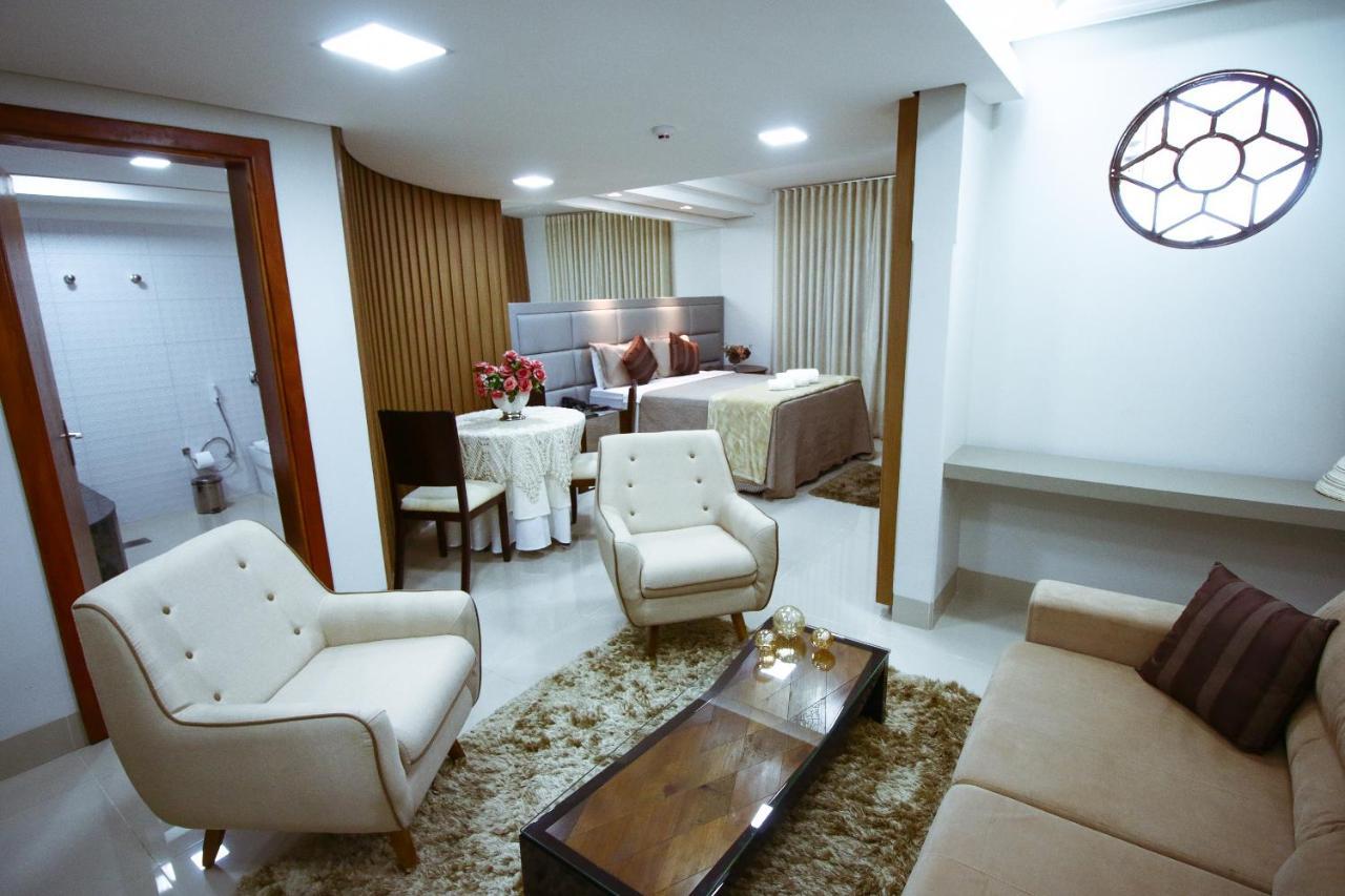 Piloes Palace Hotel Mineiros Экстерьер фото