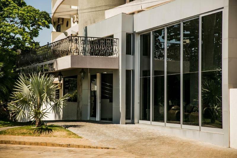 Piloes Palace Hotel Mineiros Экстерьер фото